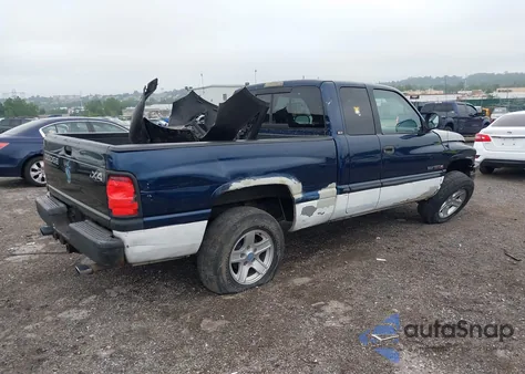 2001 Dodge Ram 1500 St из США, поврежденный, VIN 1B7HC13Y21J254564